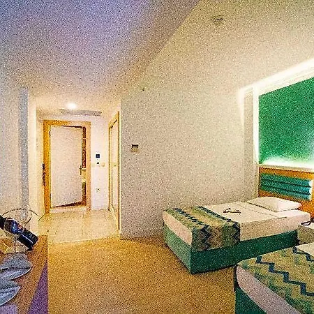 Hotel Euphoria Barbaros Odaonu